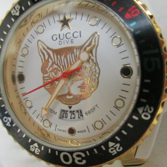 GUCCI DIVE NEW 40MM WHITE FELINE HEAD DIAL RUBBER MEN'S / UNISEX WATCH YA136322 - Picture 6 of 8